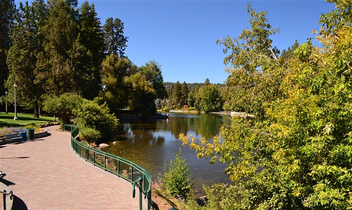 Drake Park along the Deschutes River